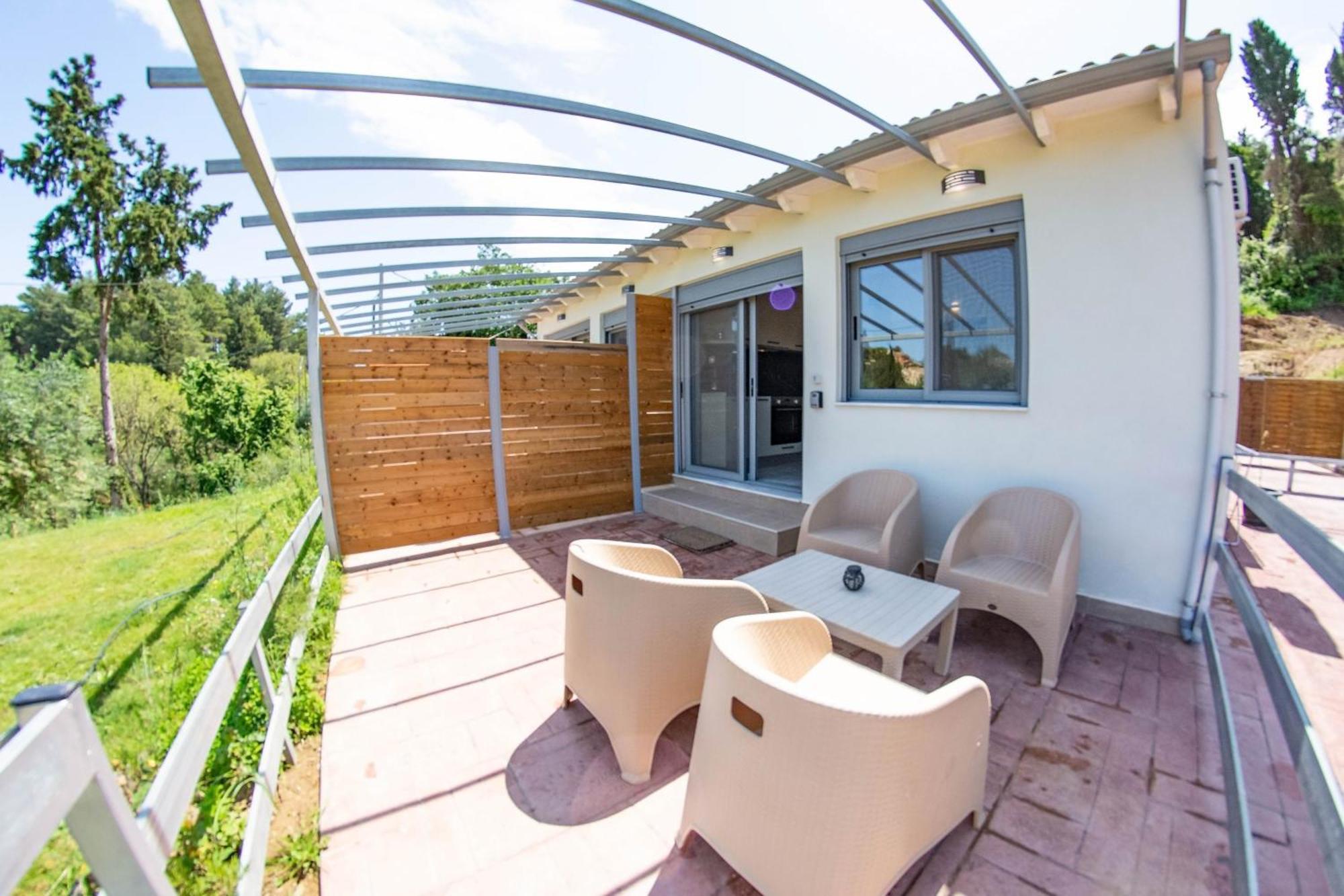 Gems Suites Corfu  Bilik gambar